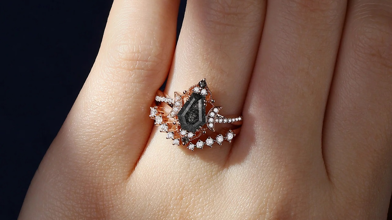 Why Choose a StarlandUS Coffin Shape Diamond Ring?